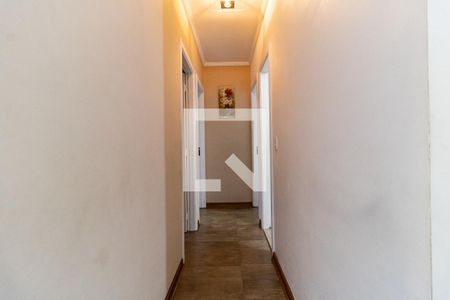 Corredor de apartamento para alugar com 3 quartos, 71m² em Jardim Santa Cruz (sacomã), São Paulo