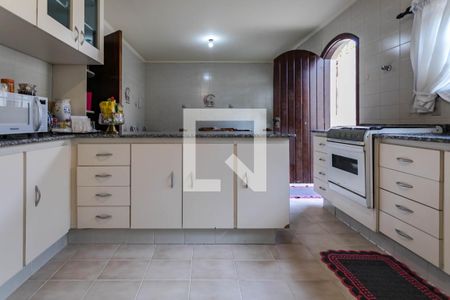 Casa para alugar com 600m², 4 quartos e 4 vagas Casa para alugar com 600m², 4 quartos e 4 vagasCozinha