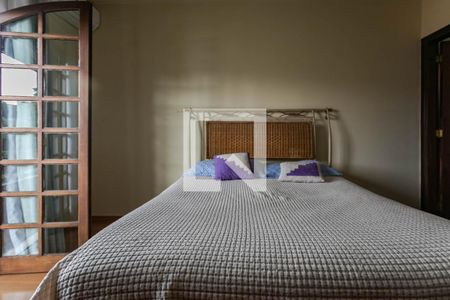 Casa para alugar com 600m², 4 quartos e 4 vagas Casa para alugar com 600m², 4 quartos e 4 vagasQuarto 2 - Suíte