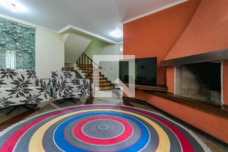 Casa para alugar com 600m², 4 quartos e 4 vagas Casa para alugar com 600m², 4 quartos e 4 vagasSala de TV