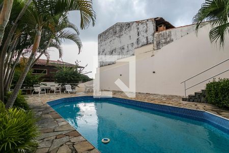 Casa para alugar com 600m², 4 quartos e 4 vagas Casa para alugar com 600m², 4 quartos e 4 vagasPiscina