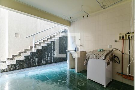 Casa para alugar com 600m², 4 quartos e 4 vagas Casa para alugar com 600m², 4 quartos e 4 vagasÁrea de Serviço