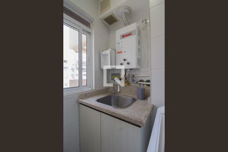 Apartamento à venda com 77m², 3 quartos e 1 vagaÁrea de Serviço