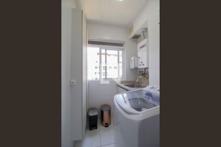 Apartamento à venda com 77m², 3 quartos e 1 vagaÁrea de Serviço