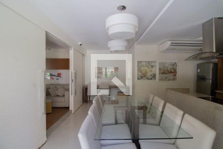 Apartamento à venda com 77m², 3 quartos e 1 vagaÁrea comum