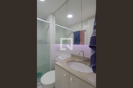 Apartamento à venda com 77m², 3 quartos e 1 vagaBanheiro da Suíte