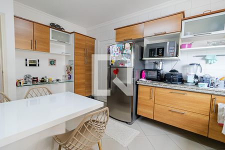Apartamento à venda com 125m², 4 quartos e 2 vagas Apartamento à venda com 125m², 4 quartos e 2 vagasCozinha