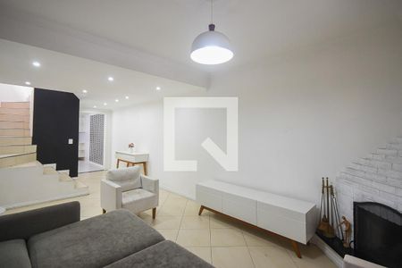 Sala de casa para alugar com 3 quartos, 200m² em Vila Morse, São Paulo