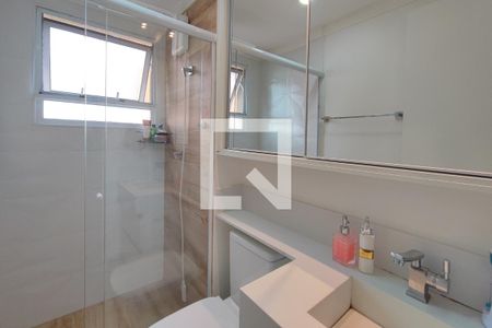 Banheiro Suíte de apartamento para alugar com 2 quartos, 57m² em Vila Satúrnia, Campinas