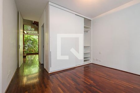 Casa de condomínio à venda com 100m², 1 quarto e 1 vagaSuíte