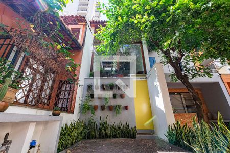 Casa de condomínio à venda com 100m², 1 quarto e 1 vagaFachada