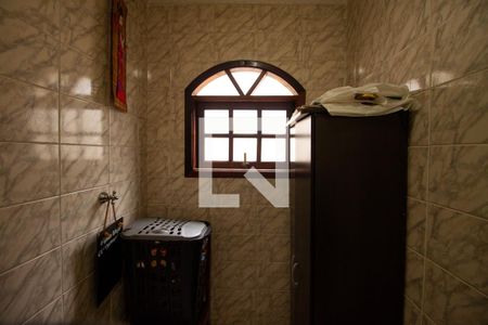 Casa à venda com 125m², 3 quartos e 2 vagas Casa à venda com 125m², 3 quartos e 2 vagasBanheiro Social