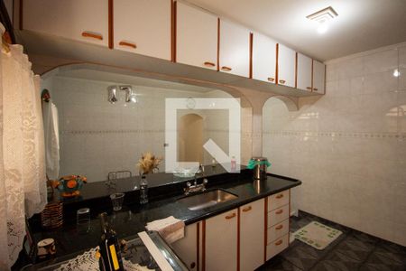 Casa à venda com 125m², 3 quartos e 2 vagas Casa à venda com 125m², 3 quartos e 2 vagasCozinha