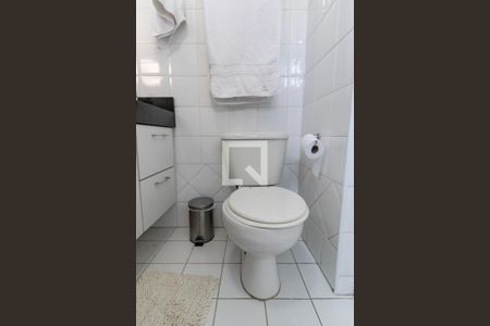 Apartamento à venda com 90m², 2 quartos e 2 vagasBanheiro do Quarto 1
