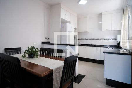 Sala de casa de condomínio à venda com 3 quartos, 99m² em Vila Dalila, São Paulo