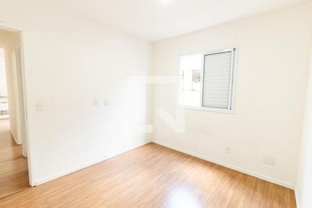 Quarto 2 de apartamento para alugar com 2 quartos, 48m² em Jardim Utinga, Santo André