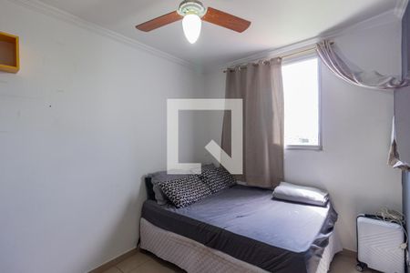 Quarto 2 de apartamento para alugar com 2 quartos, 58m² em Jardim Roberto, Osasco