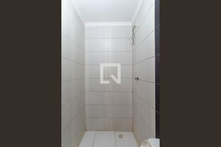 Banheiro da Suíte de casa para alugar com 2 quartos, 76m² em Jardim Bela Vista, Guarulhos