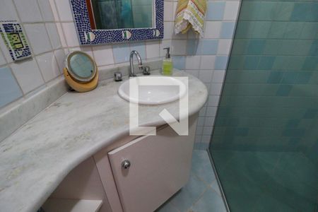 Casa de condomínio à venda com 6000m², 5 quartos e 10 vagasBanheiro