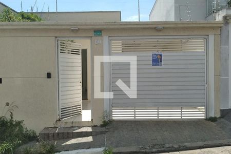 Casa à venda com 200m², 3 quartos e 3 vagasFachada