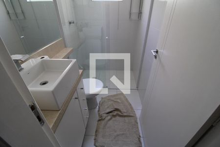 Casa à venda com 200m², 3 quartos e 3 vagasQuarto 1 - Banheiro