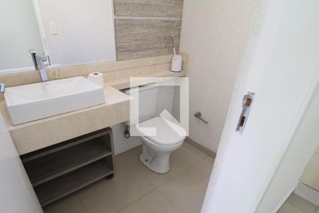 Casa à venda com 200m², 3 quartos e 3 vagasÁrea de Serviço - Lavabo