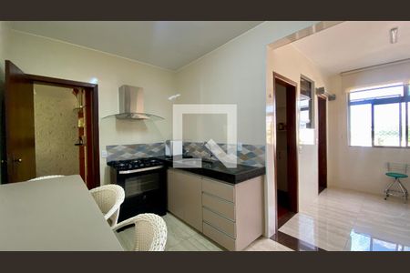 Apartamento à venda com 246m², 3 quartos e 4 vagas Apartamento à venda com 246m², 3 quartos e 4 vagasCozinha