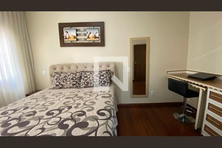 Apartamento à venda com 246m², 3 quartos e 4 vagas Apartamento à venda com 246m², 3 quartos e 4 vagasQuarto Suíte