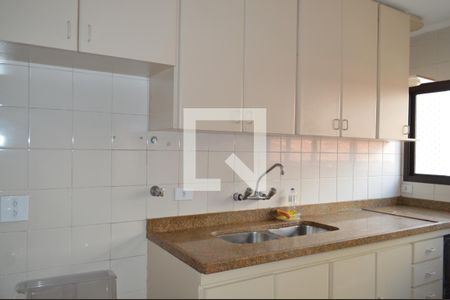Apartamento à venda com 135m², 3 quartos e 2 vagasCozinha