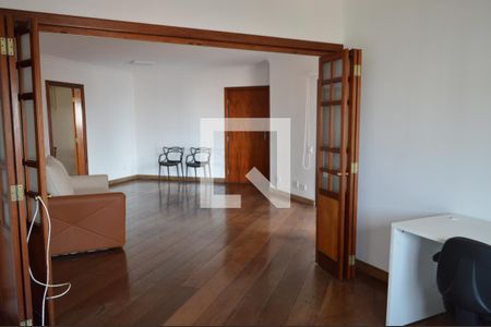 Apartamento à venda com 135m², 3 quartos e 2 vagasEscritório