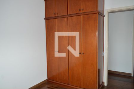 Apartamento à venda com 135m², 3 quartos e 2 vagasQuarto 2