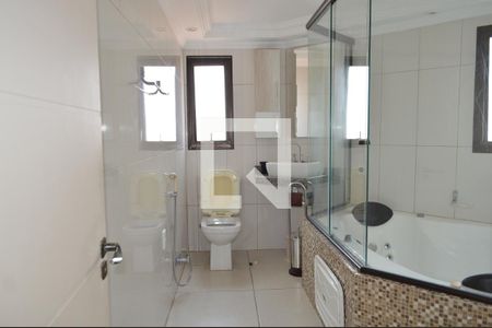 Apartamento à venda com 135m², 3 quartos e 2 vagasBanheiro da Suíte