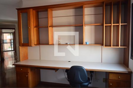 Apartamento à venda com 135m², 3 quartos e 2 vagasSuíte