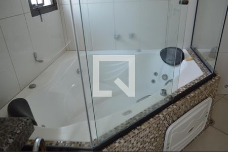 Apartamento à venda com 135m², 3 quartos e 2 vagasBanheiro da Suíte