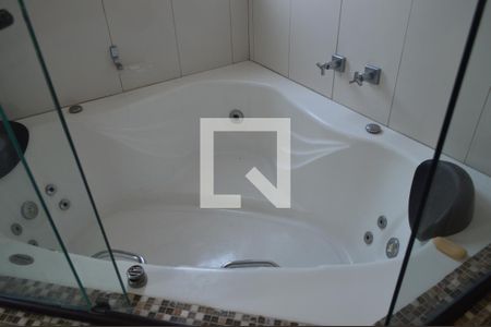 Apartamento à venda com 135m², 3 quartos e 2 vagasBanheiro da Suíte