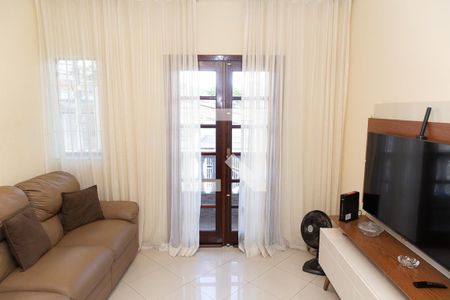 Sala de casa à venda com 5 quartos, 150m² em Vila Rosalia, Guarulhos