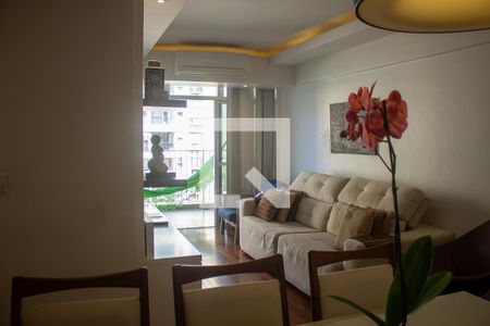 Apartamento para alugar com 99m², 2 quartos e 1 vagaSala