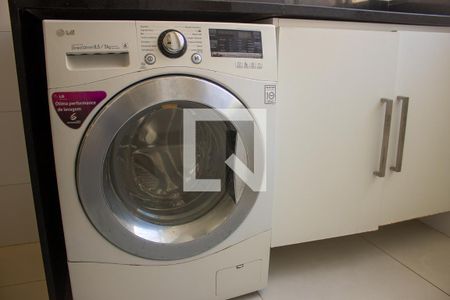 Apartamento para alugar com 99m², 2 quartos e 1 vagaDetalhe da área de serviço