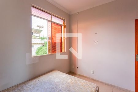 Quarto 1 de apartamento para alugar com 2 quartos, 48m² em São Lucas, Belo Horizonte
