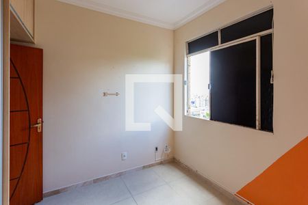 Quarto 2 de apartamento para alugar com 2 quartos, 48m² em São Lucas, Belo Horizonte