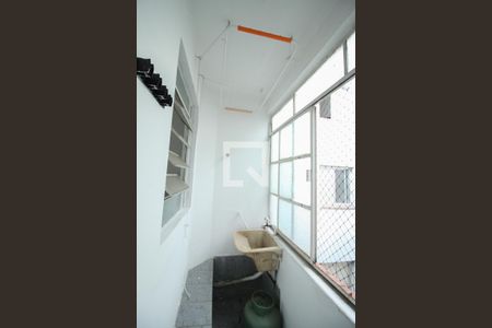 Apartamento à venda com 74m², 2 quartos e sem vaga Apartamento à venda com 74m², 2 quartos e sem vagaDetalhe da área de serviço