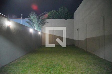 Casa para alugar com 215m², 3 quartos e 2 vagas Casa para alugar com 215m², 3 quartos e 2 vagasQuintal