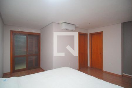 Casa para alugar com 215m², 3 quartos e 2 vagas Casa para alugar com 215m², 3 quartos e 2 vagasSuíte