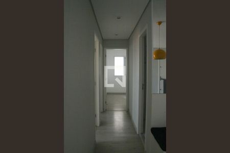 Corredor de apartamento para alugar com 3 quartos, 68m² em Brás, São Paulo