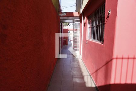 Casa à venda com 170m², 3 quartos e 2 vagasCorredor Lateral