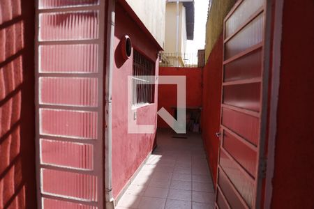 Casa à venda com 170m², 3 quartos e 2 vagasCorredor Lateral
