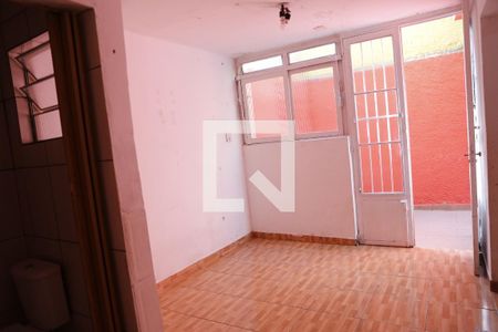 Casa à venda com 170m², 3 quartos e 2 vagasÁrea de Serviço