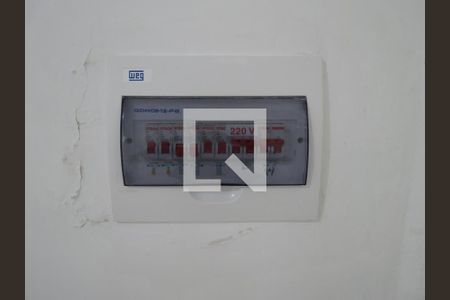 Casa à venda com 336m², 6 quartos e 3 vagasDisjuntores