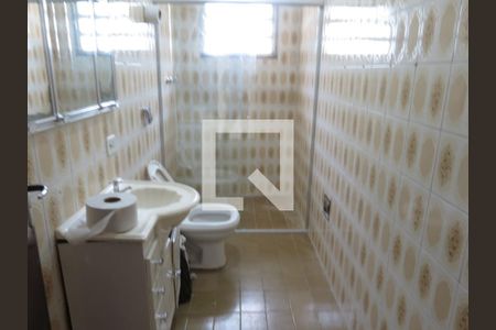 Casa à venda com 336m², 6 quartos e 3 vagasBanheiro