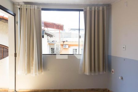 Casa à venda com 111m², 3 quartos e 2 vagasQuarto 2